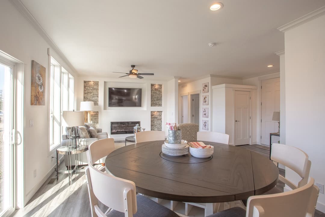 Sequoia interior home features