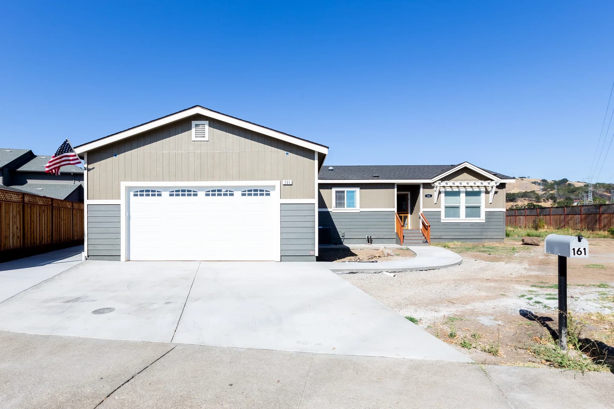 Coronado 2458a exterior home features