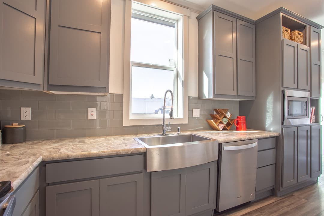 Sequoia kitchen home features